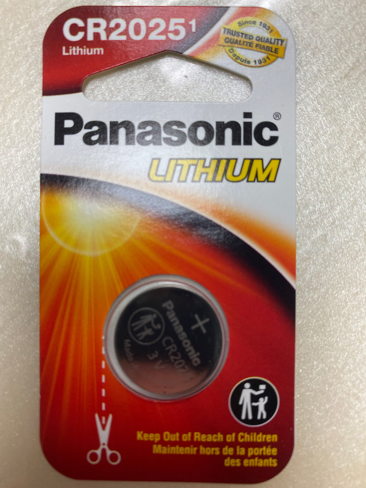 CR2025 battery